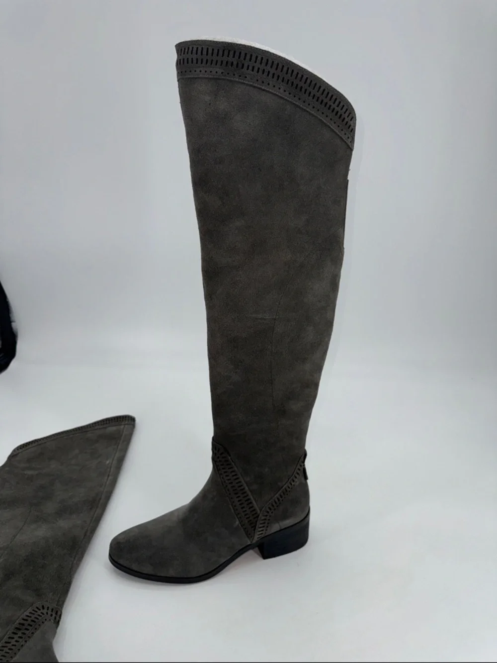 NWOT Vince Camuto Over-the-Knee Suede Boots in Charcoal Gray size 9
